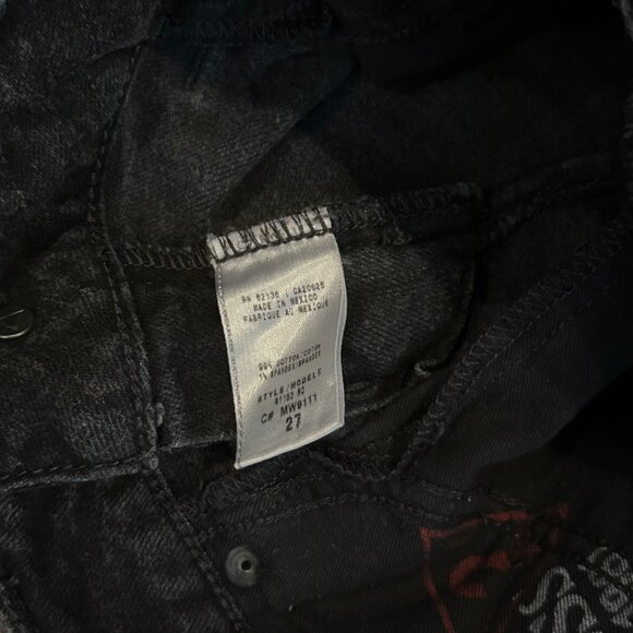 Vintage Y2K Guess Women's Distressed Cut-Off Black Jean Shorts - Size 27 - Picture 6 of 6